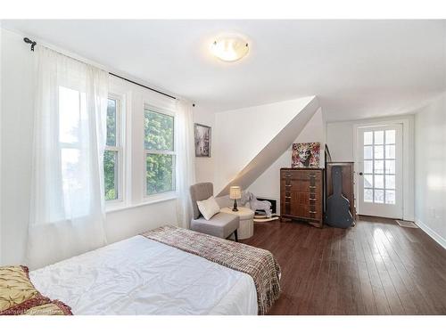 625 Beach Boulevard, Hamilton, ON - Indoor Photo Showing Bedroom