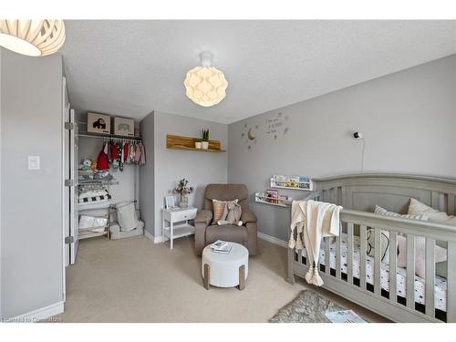 584 Ashprior Avenue, Mississauga, ON - Indoor Photo Showing Bedroom