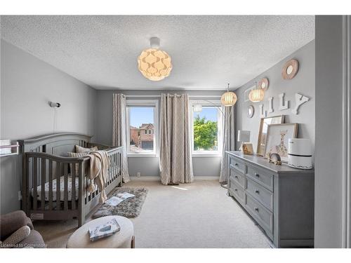 584 Ashprior Avenue, Mississauga, ON - Indoor Photo Showing Bedroom