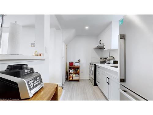 26 Metcalfe Street, Quinte West, ON - Indoor Photo Showing Kitchen