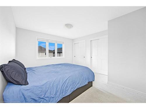 9 Hawthorn Avenue, Thorold, ON - Indoor Photo Showing Bedroom