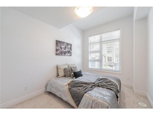 417 Athabasca Common, Oakville, ON - Indoor Photo Showing Bedroom