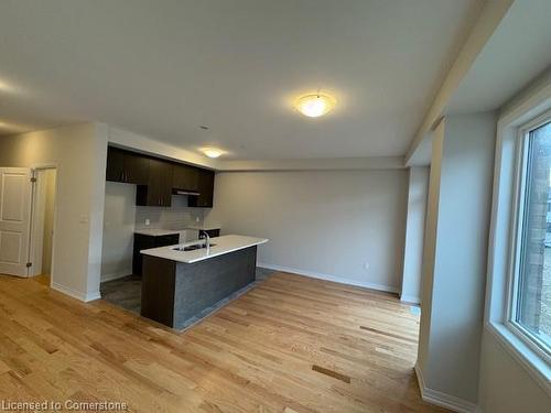 09-15 Blacklock Street Street, Cambridge, ON - Indoor Photo Showing Kitchen