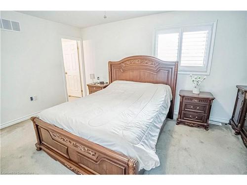 155 Mohawk Road E, Hamilton, ON - Indoor Photo Showing Bedroom