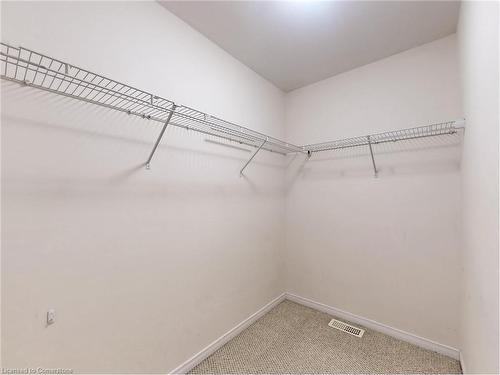 45 Lisbeth Crescent, Kawartha Lakes, ON - Indoor With Storage