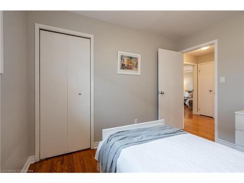 356 Delrex Boulevard, Halton, ON - Indoor Photo Showing Bedroom