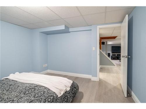 356 Delrex Boulevard, Halton, ON - Indoor Photo Showing Bedroom