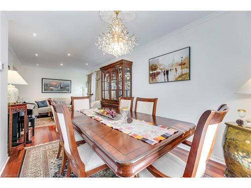 1220 Old Oak Drive, Oakville, ON - Indoor Photo Showing Dining Room