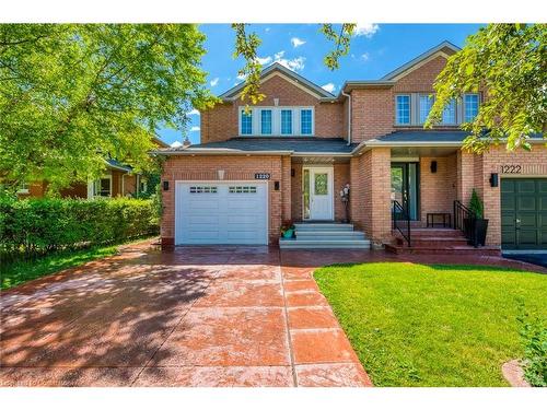 1220 Old Oak Drive, Oakville, ON - Outdoor With Facade