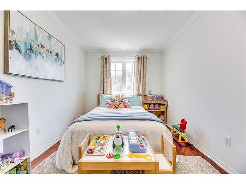 1220 Old Oak Drive, Oakville, ON - Indoor Photo Showing Bedroom