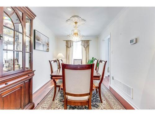 1220 Old Oak Drive, Oakville, ON - Indoor Photo Showing Dining Room