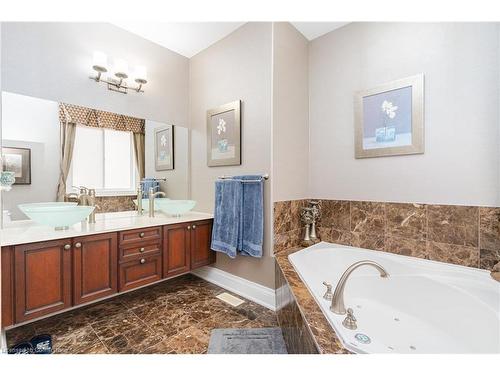 85 Blackburn Drive, Brantford, ON - Indoor Photo Showing Bathroom