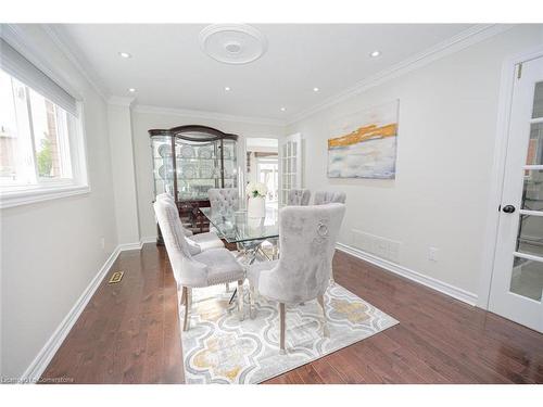 5 Crowsnest Crescent, Brampton, ON - Indoor Photo Showing Dining Room