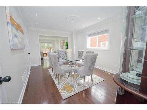 5 Crowsnest Crescent, Brampton, ON - Indoor Photo Showing Dining Room