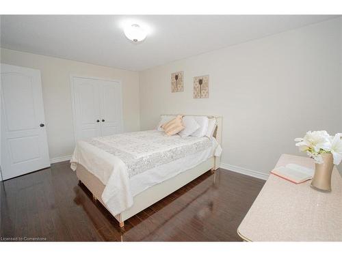 5 Crowsnest Crescent, Brampton, ON - Indoor Photo Showing Bedroom