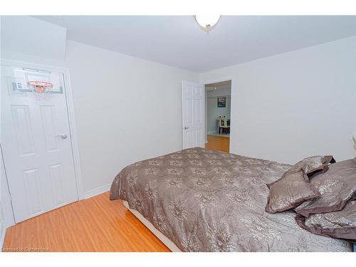 5 Crowsnest Crescent, Brampton, ON - Indoor Photo Showing Bedroom