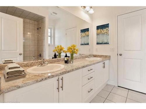 9175 White Oak Avenue, Niagara Falls, ON - Indoor Photo Showing Bathroom