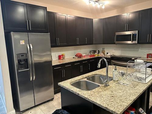 795 Freeport Street, London, ON - Indoor Photo Showing Kitchen With Double Sink