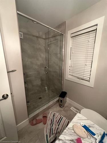 795 Freeport Street, London, ON - Indoor Photo Showing Bathroom