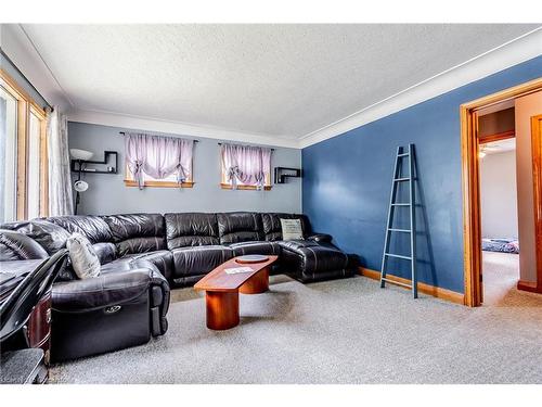 433 Bell Street, Port Colborne, ON - Indoor Photo Showing Bedroom