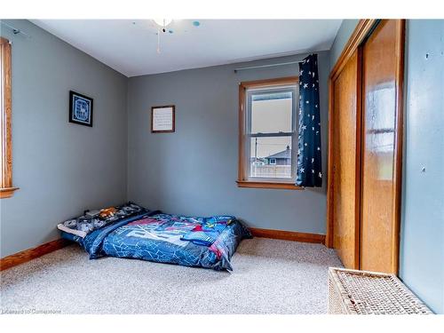 433 Bell Street, Port Colborne, ON - Indoor Photo Showing Bedroom