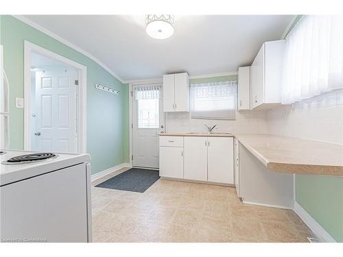 51 Fourth Street, Welland, ON - Indoor Photo Showing Kitchen