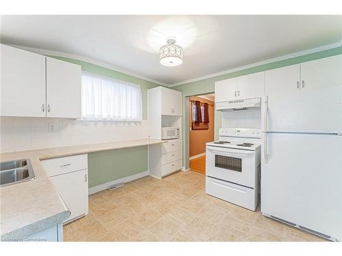 51 Fourth Street, Welland, ON - Indoor Photo Showing Kitchen With Double Sink