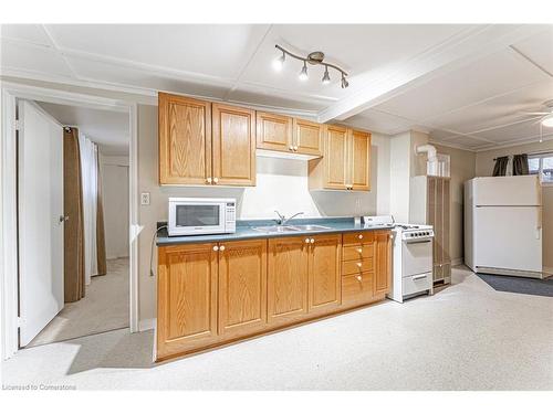 51 Fourth Street, Welland, ON - Indoor Photo Showing Kitchen With Double Sink