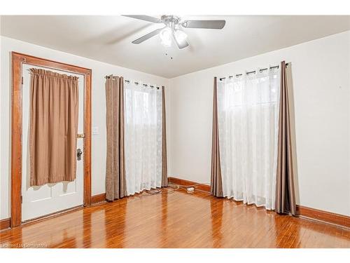 51 Fourth Street, Welland, ON - Indoor Photo Showing Other Room