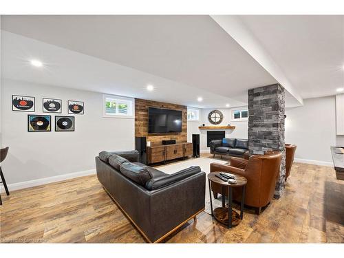 1958 Forest Valley Drive, Innisfil, ON - Indoor Photo Showing Other Room