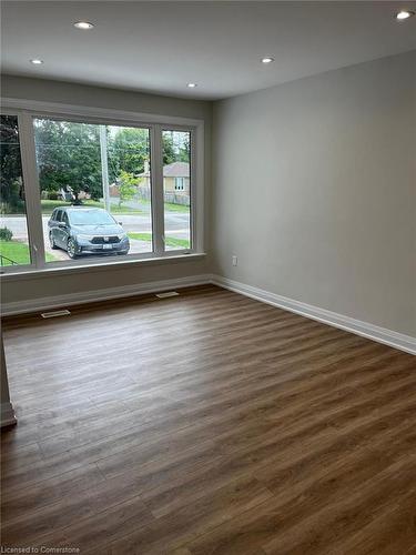 Upper-2086 Bridge Road, Oakville, ON - Indoor Photo Showing Other Room