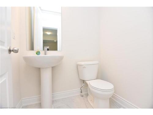 102 Rugman Crescent, Springwater, ON - Indoor Photo Showing Bathroom