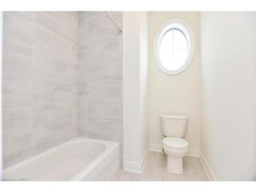 102 Rugman Crescent, Springwater, ON - Indoor Photo Showing Bathroom