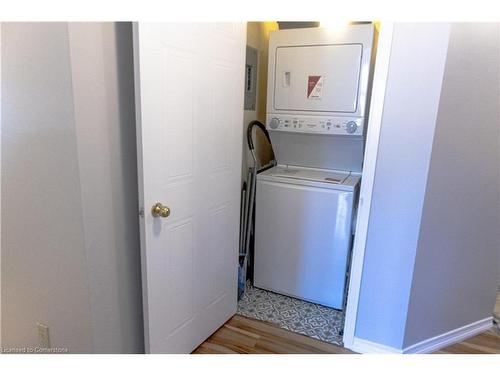 407-1655 Pickering Parkway, Pickering, ON - Indoor Photo Showing Laundry Room