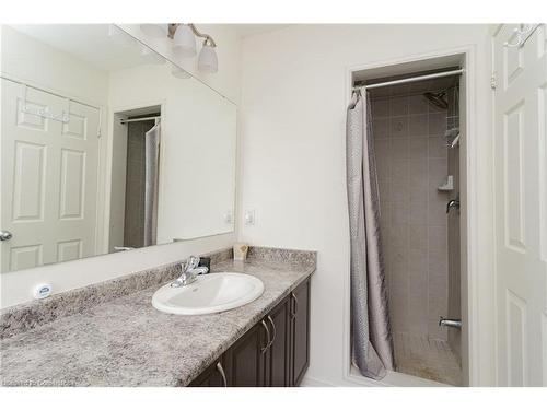 155 Thomas Avenue, Brantford, ON - Indoor Photo Showing Bathroom