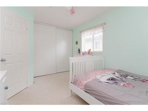 155 Thomas Avenue, Brantford, ON - Indoor Photo Showing Bedroom