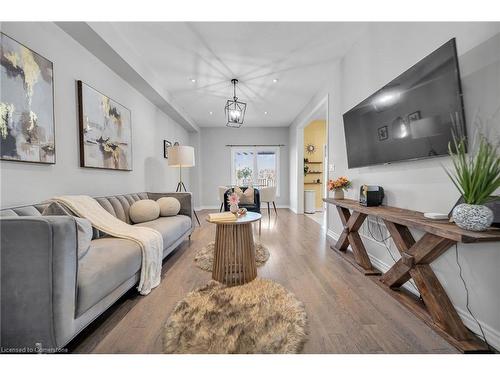 41 Vincent Street Street, Fergus, ON - Indoor Photo Showing Living Room