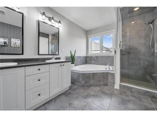 41 Vincent Street Street, Fergus, ON - Indoor Photo Showing Bathroom