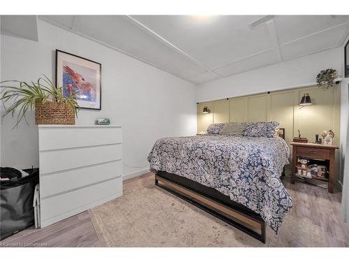 41 Vincent Street Street, Fergus, ON - Indoor Photo Showing Bedroom