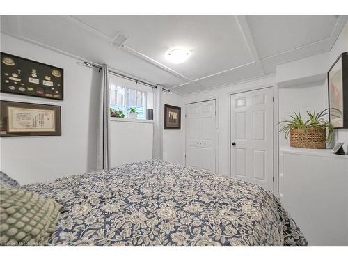 41 Vincent Street Street, Fergus, ON - Indoor Photo Showing Bedroom