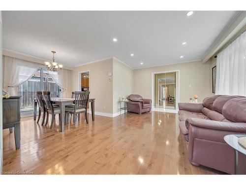 17 Gondola Crescent, Brampton, ON - Indoor