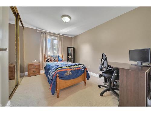 17 Gondola Crescent, Brampton, ON - Indoor Photo Showing Bedroom