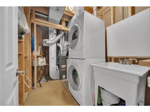 17 Gondola Crescent, Brampton, ON - Indoor Photo Showing Laundry Room