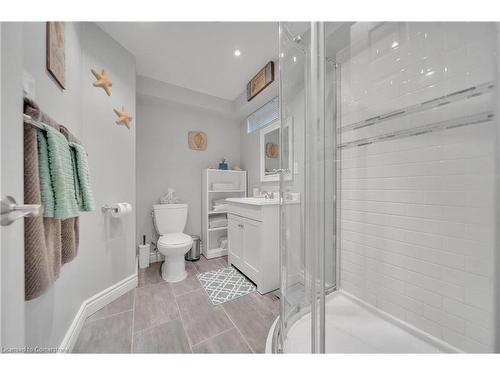 17 Gondola Crescent, Brampton, ON - Indoor Photo Showing Bathroom