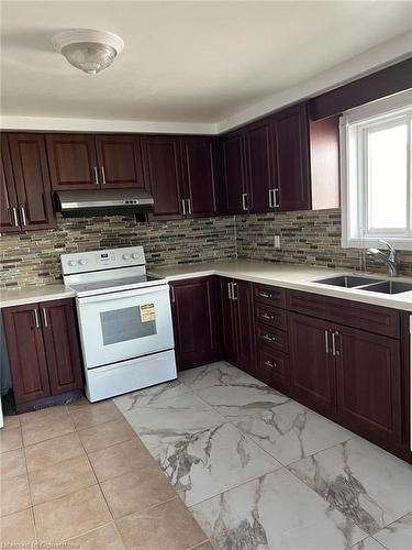 Main-690 Elgin Street N, Cambridge, ON - Indoor Photo Showing Kitchen With Double Sink