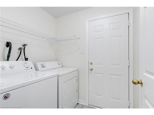 381 Ferndale Road S, Barrie, ON - Indoor Photo Showing Laundry Room