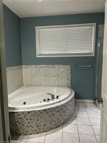 1265 Ottawa Street, Kitchener, ON - Indoor Photo Showing Bathroom