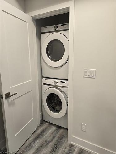 318 Mcleod Road, Niagara Falls, ON - Indoor Photo Showing Laundry Room