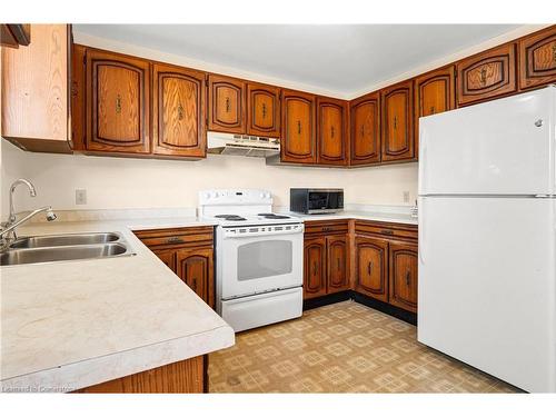 983 Westminster Place, Kingston, ON - Indoor Photo Showing Kitchen With Double Sink