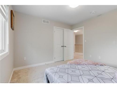 7387 Sherrilee Crescent, Niagara Falls, ON - Indoor Photo Showing Other Room